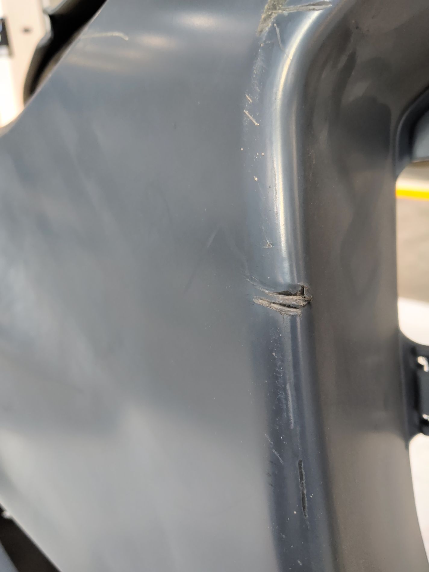 Pare-choc avant view 4