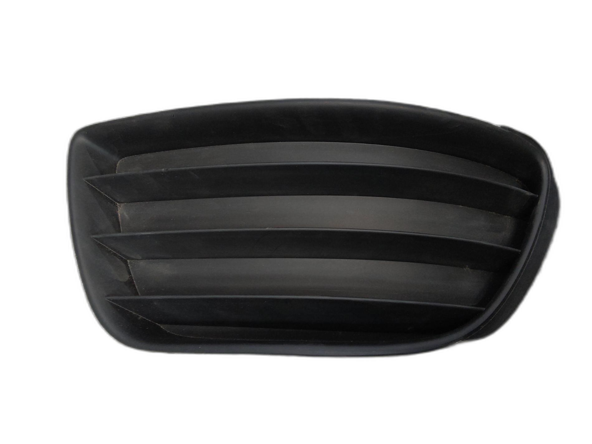 Grille pare-choc avant view 2