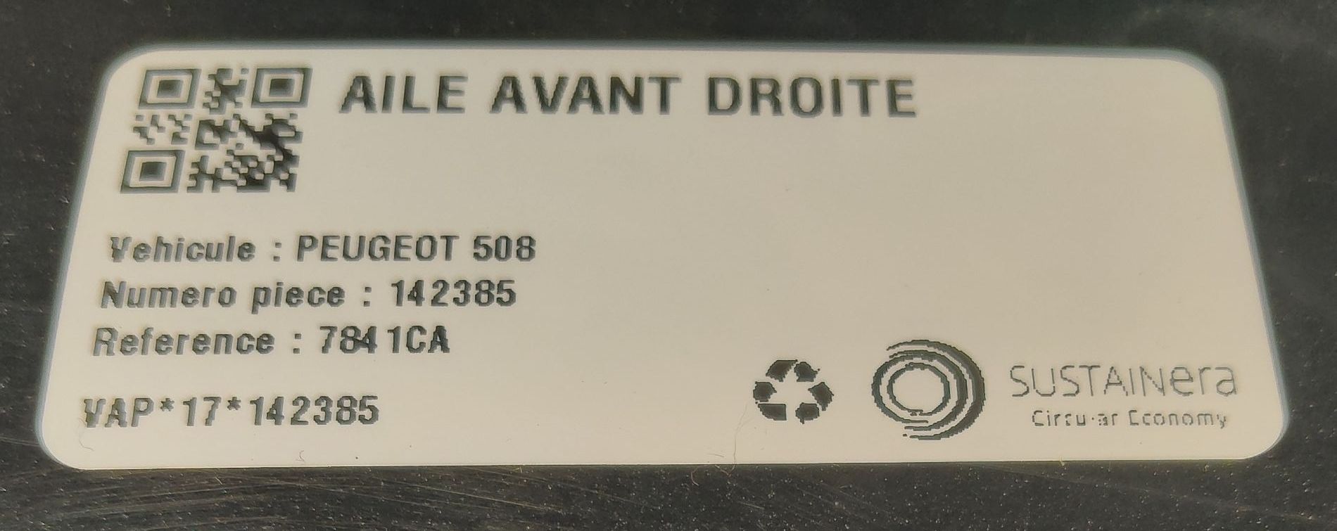 Aile avant droite view 3
